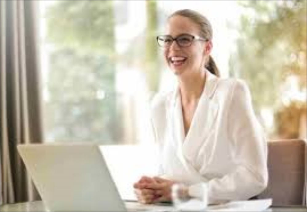  Las opiniones de Arthur C. Brooks han sido objeto de diversas críticas por sus “principios fundamentalistas”